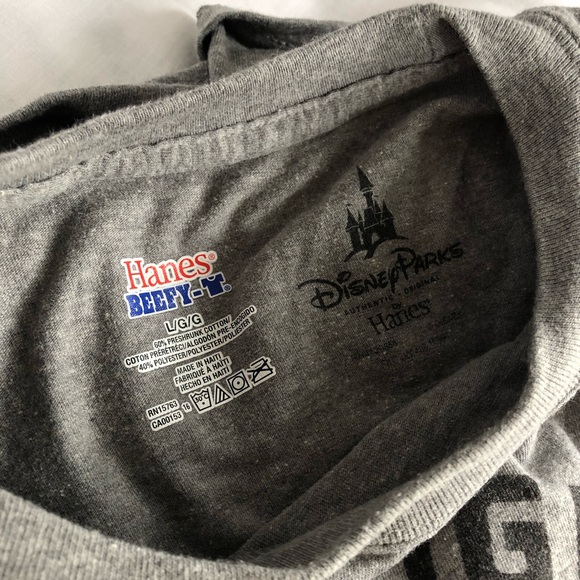 SOLD🛒 WALT DISNEY WORLD GREY TEE - Picture 4 of 4